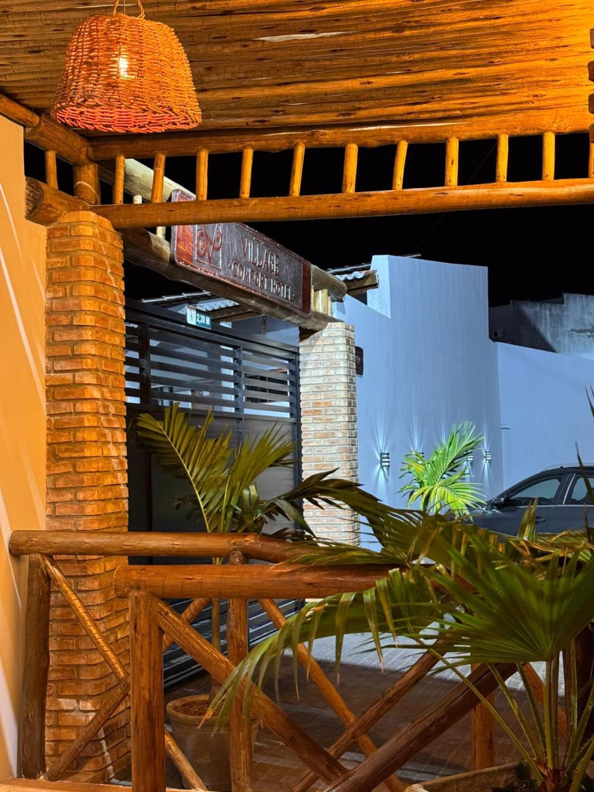 Village Comfort Hotel Caninde de Sao Francisco Exterior photo